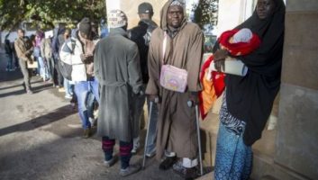 Assabah récidive en accusant les Subsahariens d’«envahir» les passerelles à Casablanca