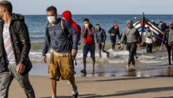 Des vols hebdomadaires pour expulser des migrants des Îles Canaries vers le Maroc