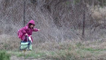 Murs, barrières, barbelés : les dispositifs anti-migrants en Europe