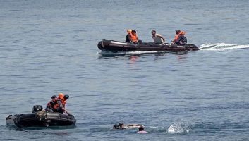 Dakhla: la Marine Royale intercepte une pirogue avec 76 migrants