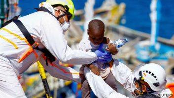 Pour désengorger les Canaries, Madrid libère 11 000 places d’hébergement supplémentaires sur la péninsule